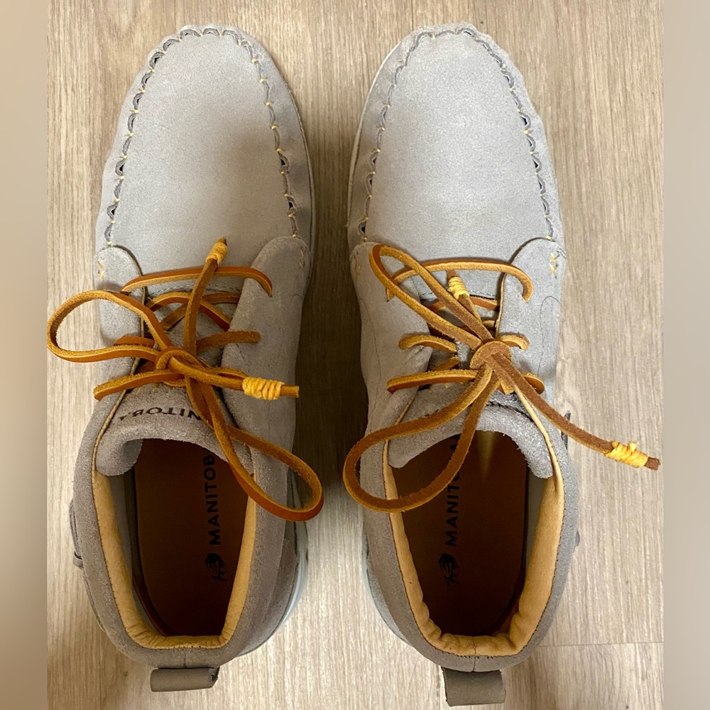 MANITOBAH MUKLUKS
First Nation moccasin.